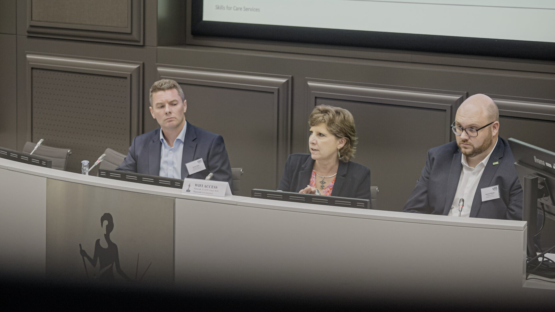 Leader Lic What panel topics do YOU want to see at LIC Conference 2024?