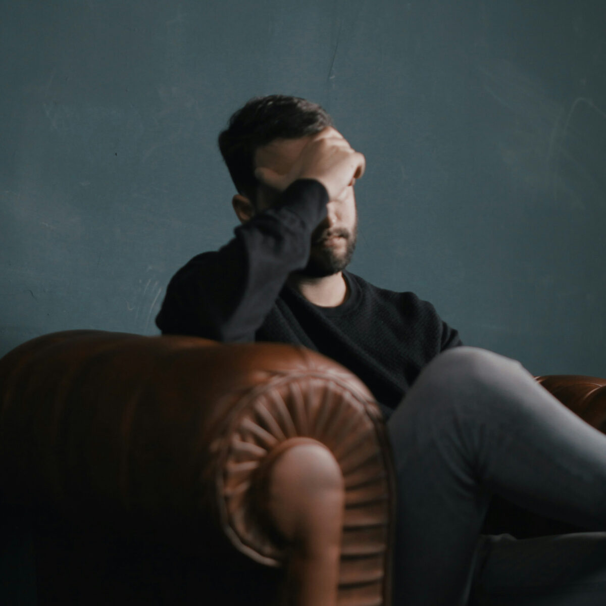 Families ‘left without support’ at end of life with dementia, warns charity